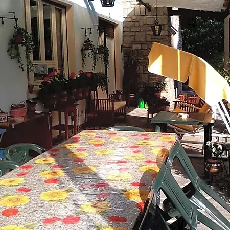 Couette-café Gli Oleandri 3*