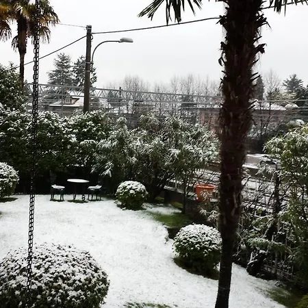 Gli Oleandri Bed and Breakfast 3*