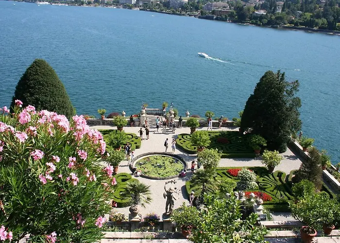 Bed & Breakfast Gli Oleandri 4*