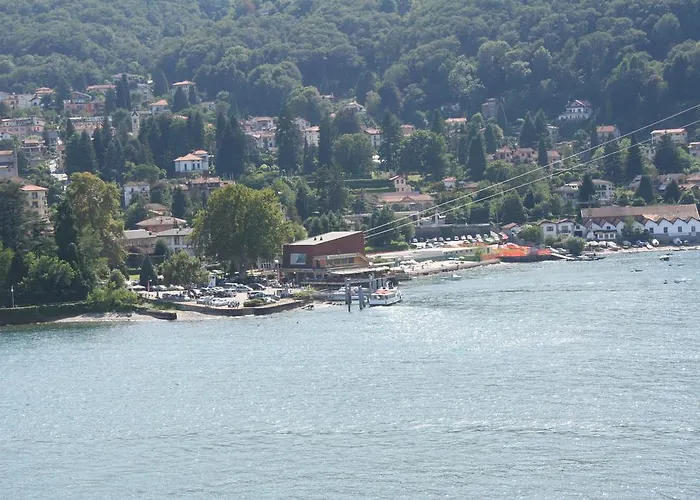 Gli Oleandri Bed & Breakfast Stresa