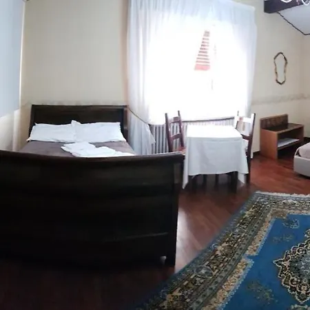 فندق مبيت وإفطار Gli Oleandri