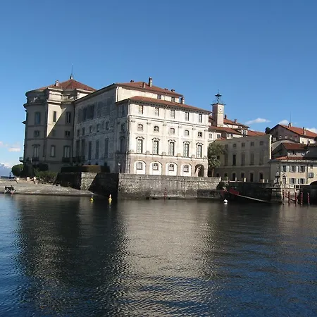 B&B Gli Oleandri 스트레사